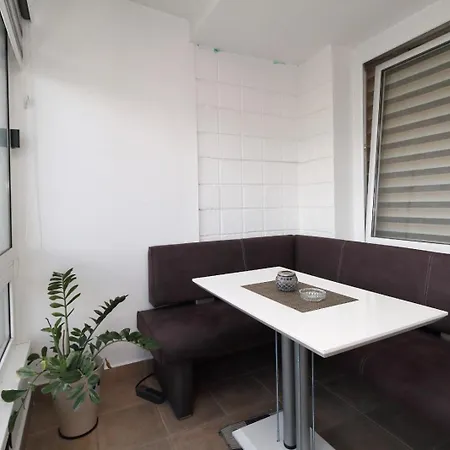 Franca A2-parking Garage Apartment Sarajevo