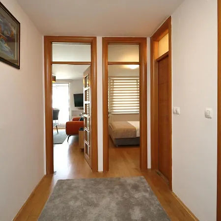 Apartment Franca A2-parking Garage