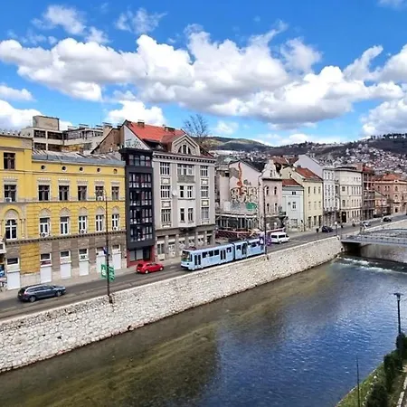 Franca A2-parking Garage *