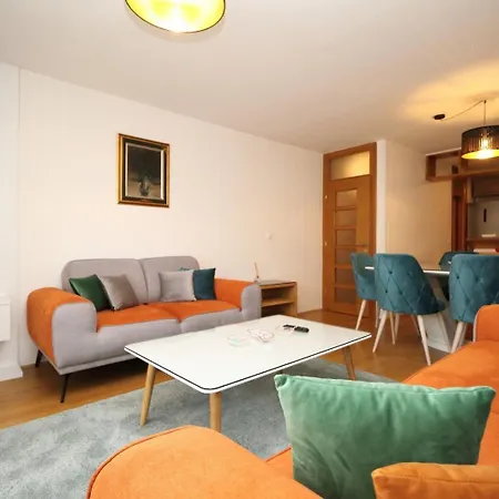 Franca A2-parking Garage * سراييفو